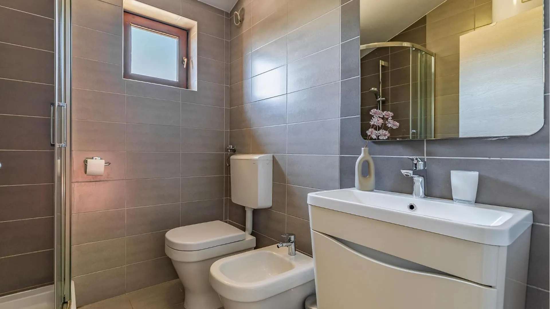 4 Bedroom Cozy Home In Barbariga