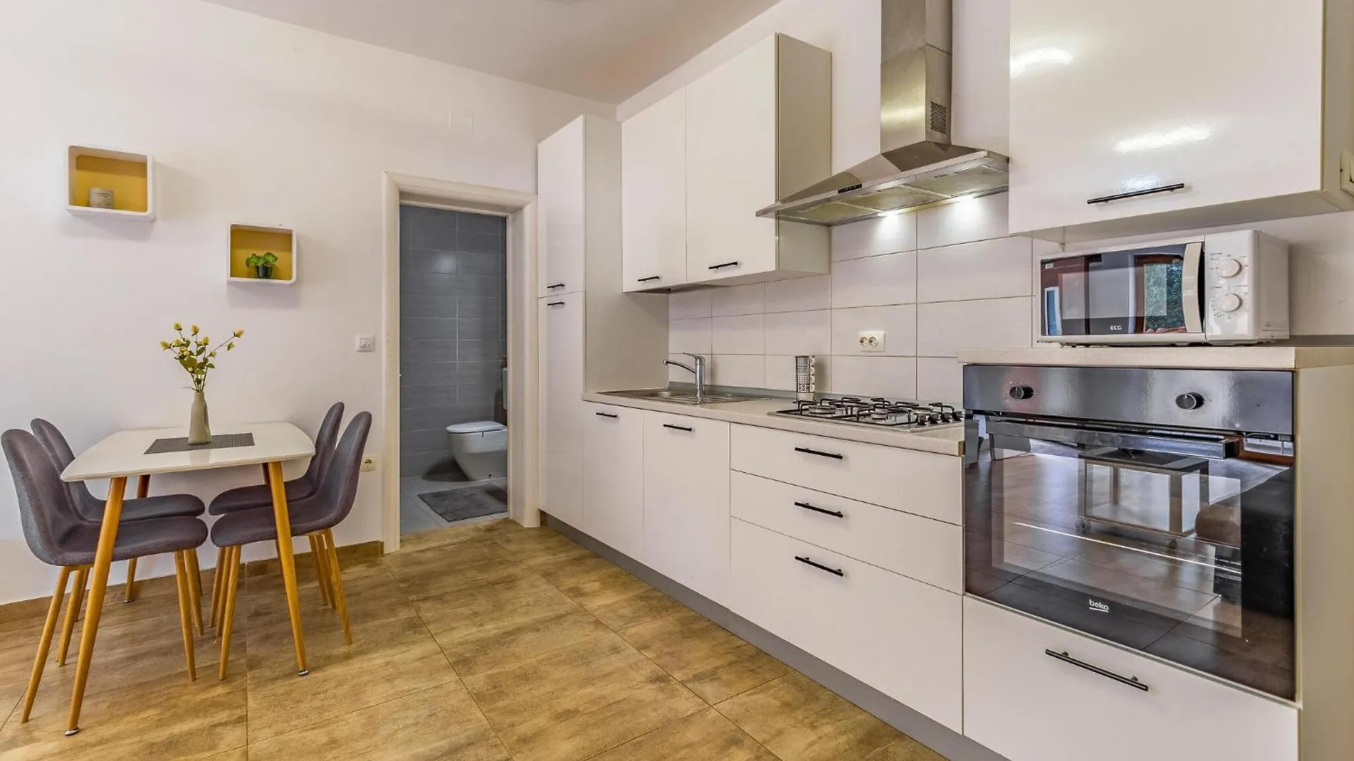 Holiday home 4 Bedroom Cozy Home In Barbariga