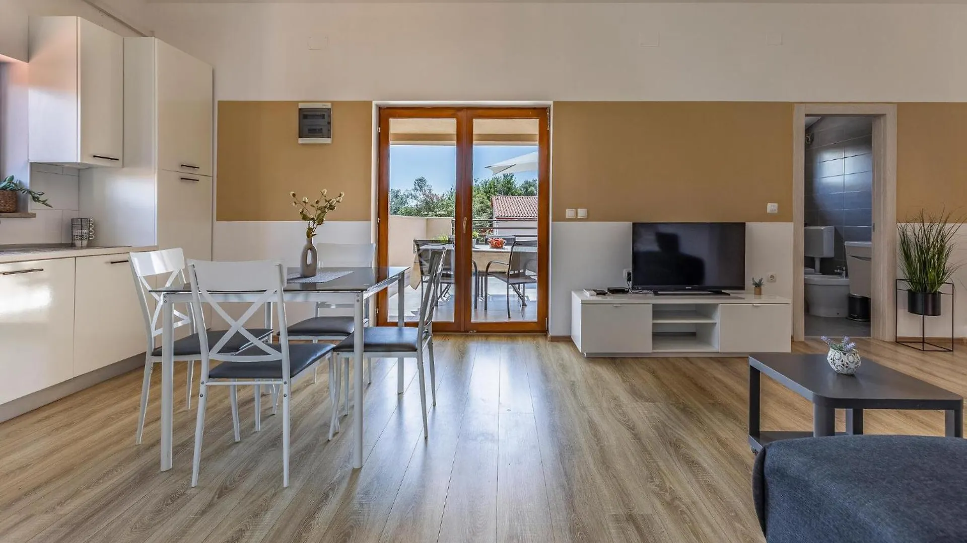 4 Bedroom Cozy Home In Barbariga 0*,  Croatia