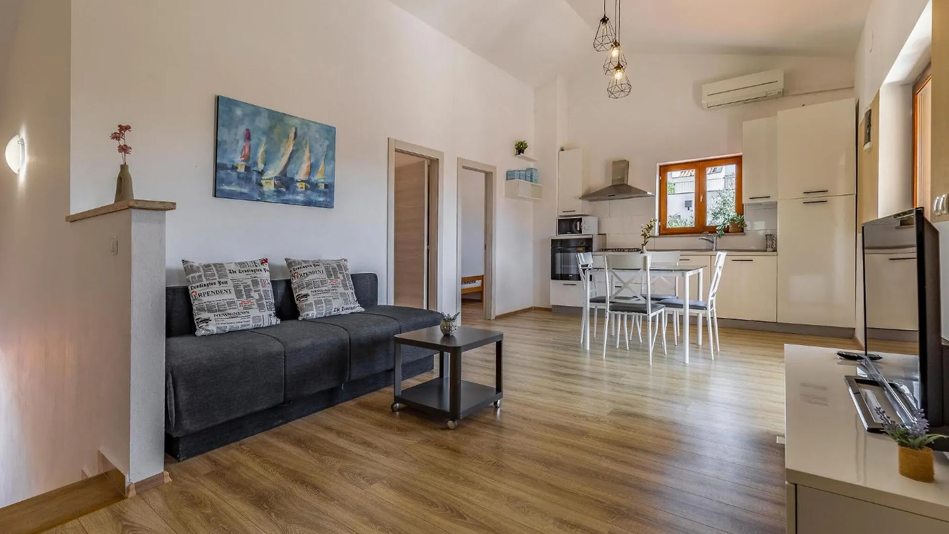 4 Bedroom Cozy Home In Barbariga Holiday home