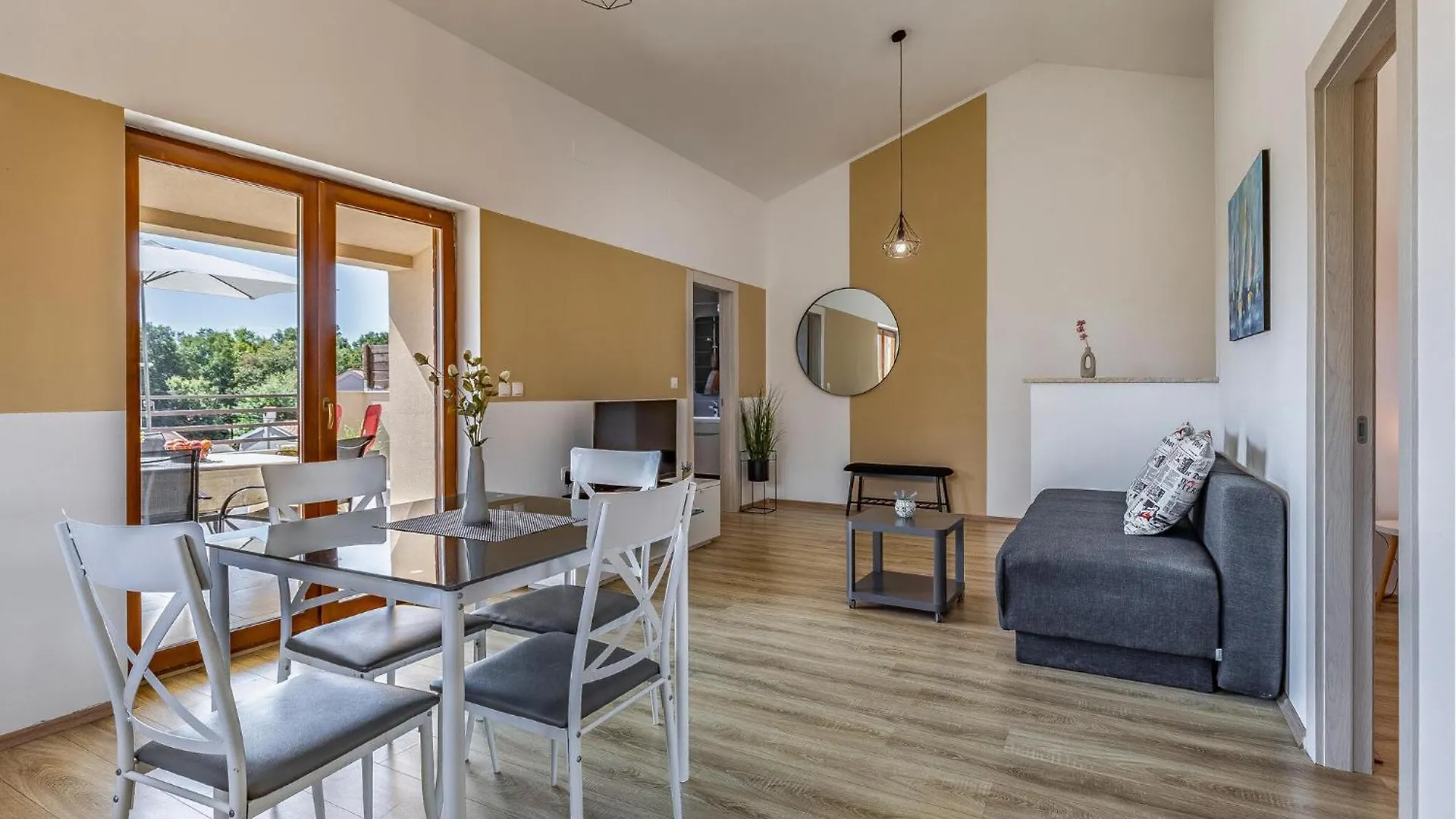 4 Bedroom Cozy Home In Barbariga Holiday home