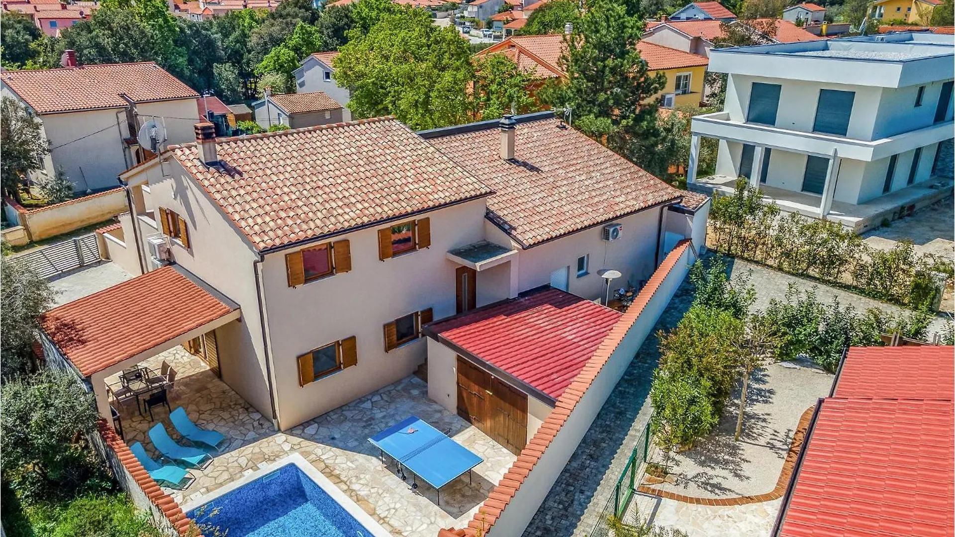 4 Bedroom Cozy Home In Barbariga 0*,